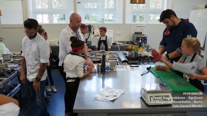 DSC05980- Finale keukenbazen - De Mega Live KookBattle in de keukens van Kw1c - 6okt2018 -  foto GerardMontE web