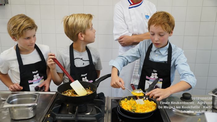 DSC06029- Finale keukenbazen - De Mega Live KookBattle in de keukens van Kw1c - 6okt2018 -  foto GerardMontE web