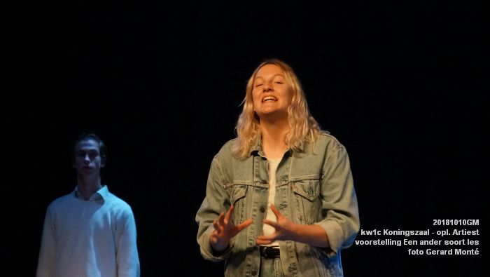 DSC08231- kw1c Koningszaal - voorstelling theateropleiding - Een ander soort les - 10okt2018 -  foto GerardMontE web