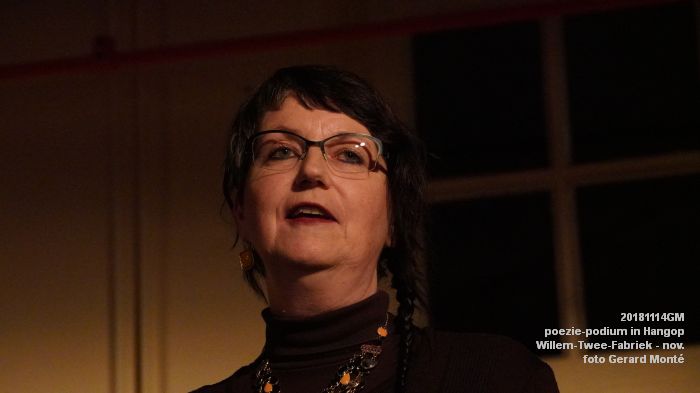 kDSC08707- poezie-podium Hangop Willem-Twee-Fabriek - 14nov2018 - foto GerardMontE web kDSC08707- poezie-podium Hangop Willem-Twee-Fabriek - 14nov2018 - foto GerardMontE web