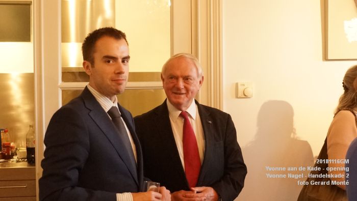 eDSC03052- opening Yvonne aan de Kade - expositie met werk van Yvonne Nagel - Handelskade 2 - 16nov2018 - foto GerardMontE web eDSC03052- opening Yvonne aan de Kade - expositie met werk van Yvonne Nagel - Handelskade 2 - 16nov2018 - foto GerardMontE web