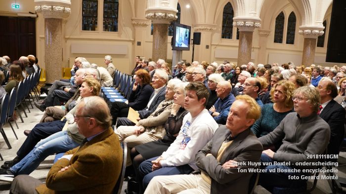 DSC09051- boek Huys van Boxtel - onderscheiding Ton Wetzer - Bossche encyclopedie - 18nov2018 - foto GerardMontE web DSC09051- boek Huys van Boxtel - onderscheiding Ton Wetzer - Bossche encyclopedie - 18nov2018 - foto GerardMontE web