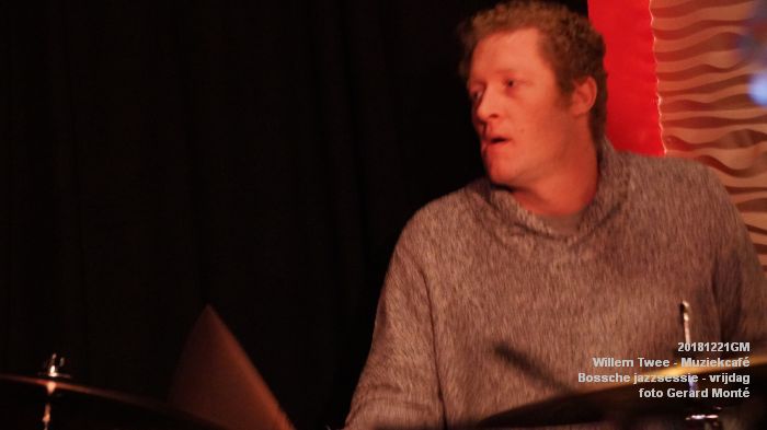 xDSC02273- Willem Twee - Muziekcafe jazz op de vrijdag in de Concertzaal - de Bossche jazzsessie - 21dec2018 - foto GerardMontE web xDSC02273- Willem Twee - Muziekcafe jazz op de vrijdag in de Concertzaal - de Bossche jazzsessie - 21dec2018 - foto GerardMontE web