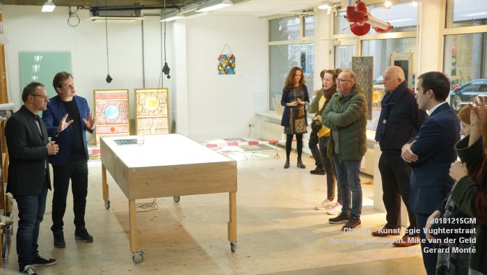 DSC06323- Glaslab opening door wethouder Mike van der Geld - Kunstregie Vughterstraat - 15dec2018 - foto GerardMontE web DSC06323- Glaslab opening door wethouder Mike van der Geld - Kunstregie Vughterstraat - 15dec2018 - foto GerardMontE web