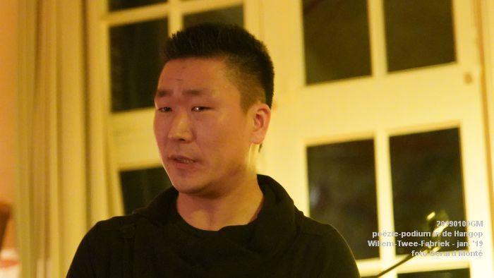 DSC05768- poezie-podium Hangop Willem-Twee-Fabriek - 9jan2019 -  foto GerardMontE web