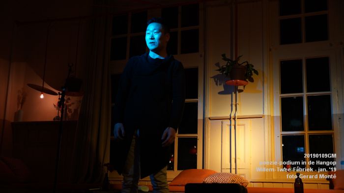 DSC05787- poezie-podium Hangop Willem-Twee-Fabriek - 9jan2019 -  foto GerardMontE web