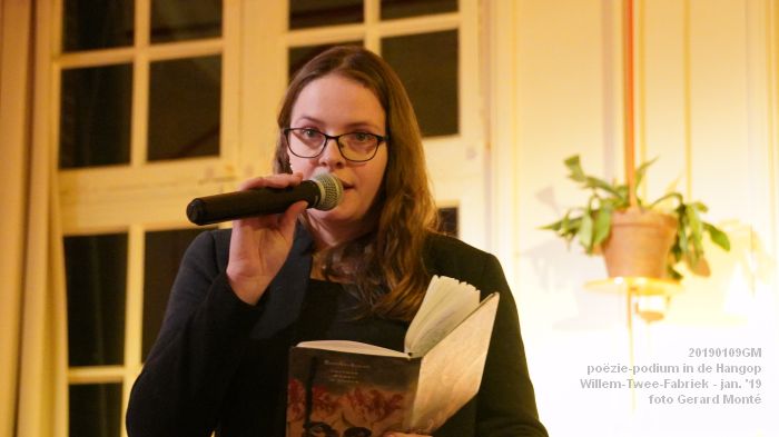 DSC05805- poezie-podium Hangop Willem-Twee-Fabriek - 9jan2019 -  foto GerardMontE web