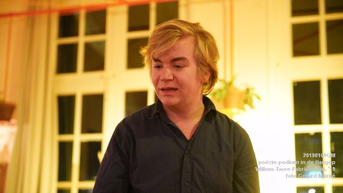 DSC05828- poezie-podium Hangop Willem-Twee-Fabriek - 9jan2019 -  foto GerardMontE web