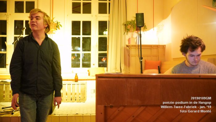 DSC05831- poezie-podium Hangop Willem-Twee-Fabriek - 9jan2019 -  foto GerardMontE web
