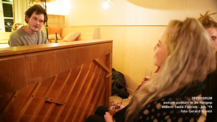 DSC05842- poezie-podium Hangop Willem-Twee-Fabriek - 9jan2019 -  foto GerardMontE web