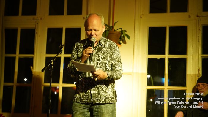DSC05846- poezie-podium Hangop Willem-Twee-Fabriek - 9jan2019 -  foto GerardMontE web