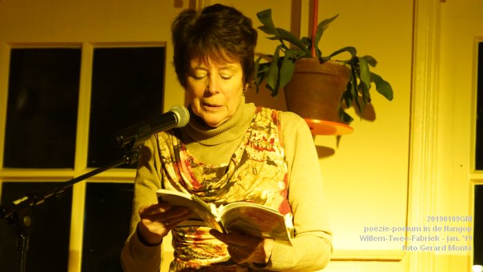 DSC05859- poezie-podium Hangop Willem-Twee-Fabriek - 9jan2019 -  foto GerardMontE web