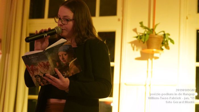 DSC05865- poezie-podium Hangop Willem-Twee-Fabriek - 9jan2019 -  foto GerardMontE web