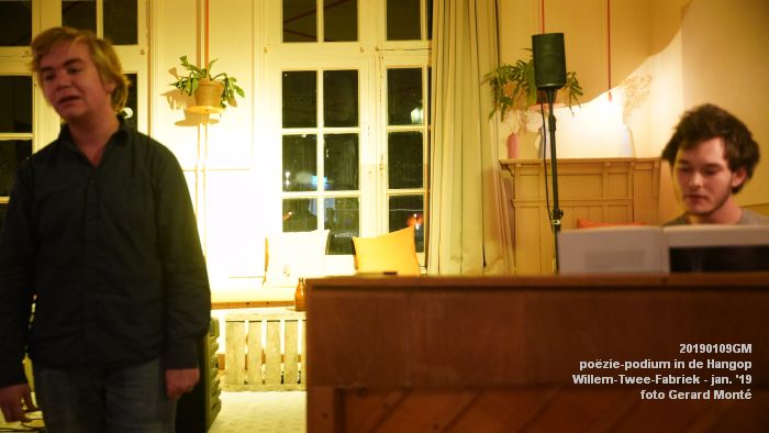 DSC05886- poezie-podium Hangop Willem-Twee-Fabriek - 9jan2019 -  foto GerardMontE web