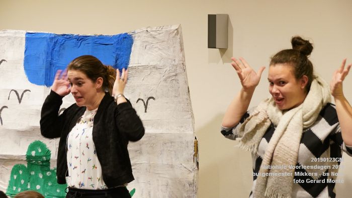 DSC07146- Nationale Voorleesdagen 2019 - burgemeester Mikkers  - bs Nour west- 23jan2019 -  foto GerardMontE web