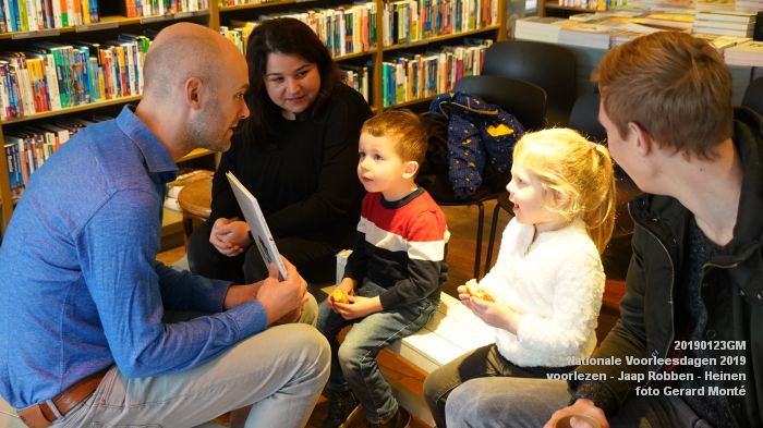 fDSC07248- Nationale Voorleesdagen 2019 - voorlezen door Jaap Robben bij Heinen - 23jan2019 -  foto GerardMontE web