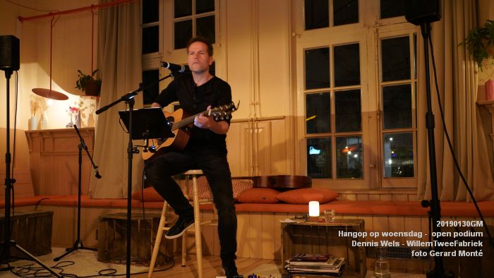 aDSC07667 - Hangop op woensdag -  open podium - WillemTweeFabriek - Dennis Wels - 30jan2019 -  foto GerardMontE web