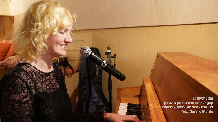 FDSC08134-  poezie-podium Hangop Willem-Twee-Fabriek - 13mrt2019 -  foto GerardMontE web