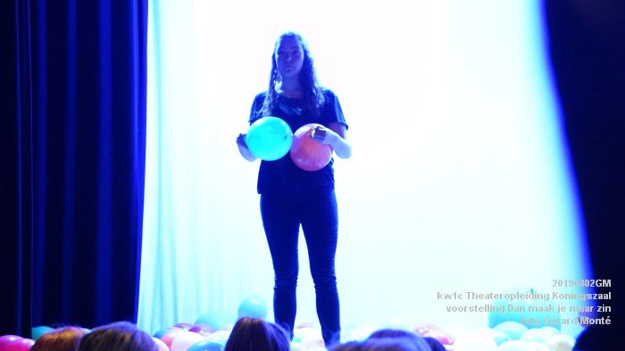 DSC00322- kw1c Theateropleiding - voorstelling Dan maak je maar zin - 2apr2019 - foto GerardMontE web DSC00322- kw1c Theateropleiding - voorstelling Dan maak je maar zin - 2apr2019 - foto GerardMontE web