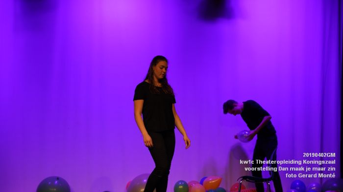 DSC00337- kw1c Theateropleiding - voorstelling Dan maak je maar zin - 2apr2019 - foto GerardMontE web DSC00337- kw1c Theateropleiding - voorstelling Dan maak je maar zin - 2apr2019 - foto GerardMontE web