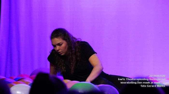 DSC00370- kw1c Theateropleiding - voorstelling Dan maak je maar zin - 2apr2019 - foto GerardMontE web DSC00370- kw1c Theateropleiding - voorstelling Dan maak je maar zin - 2apr2019 - foto GerardMontE web