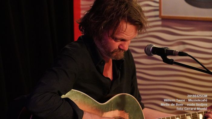 qDSC02237- Willem Twee - Muziekcafe - Melle de Boer - oude liedjes - 25apr2019 -  foto GerardMontE web