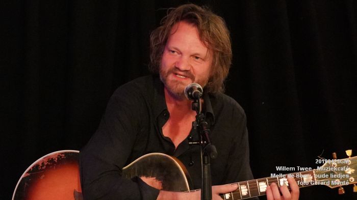 qDSC02243- Willem Twee - Muziekcafe - Melle de Boer - oude liedjes - 25apr2019 -  foto GerardMontE web