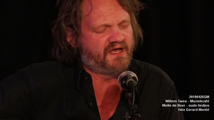 qDSC02250- Willem Twee - Muziekcafe - Melle de Boer - oude liedjes - 25apr2019 -  foto GerardMontE web