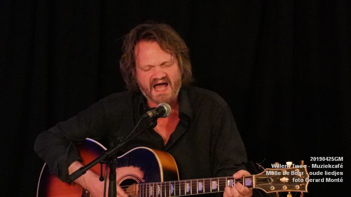 qDSC02251- Willem Twee - Muziekcafe - Melle de Boer - oude liedjes - 25apr2019 -  foto GerardMontE web