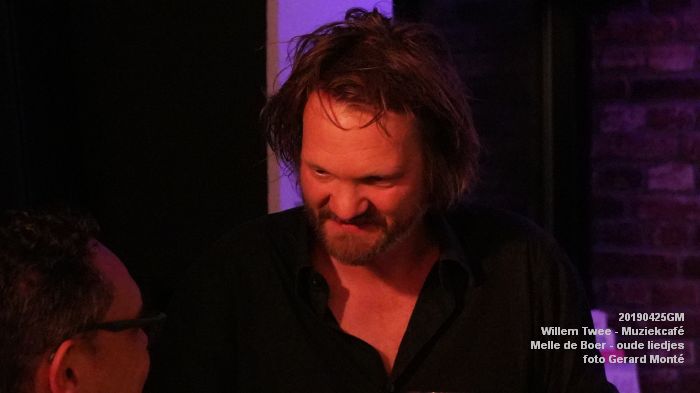 qDSC02258- Willem Twee - Muziekcafe - Melle de Boer - oude liedjes - 25apr2019 -  foto GerardMontE web