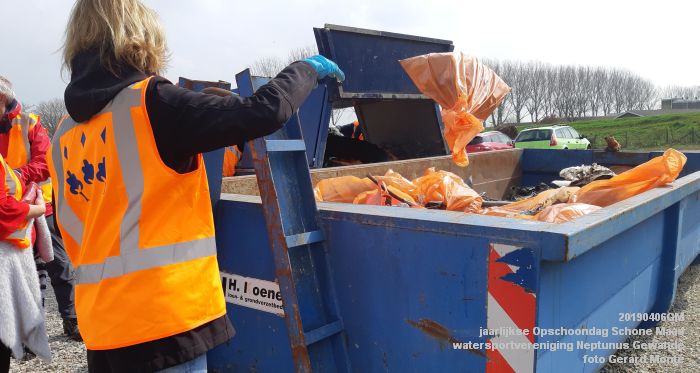 f20190406_120935- jaarlijkse Opschoondag Schone Maas bij watersportvereniging Neptunus in Gewande - 6apr2019 - foto GerardMontE web f20190406_120935- jaarlijkse Opschoondag Schone Maas bij watersportvereniging Neptunus in Gewande - 6apr2019 - foto GerardMontE web