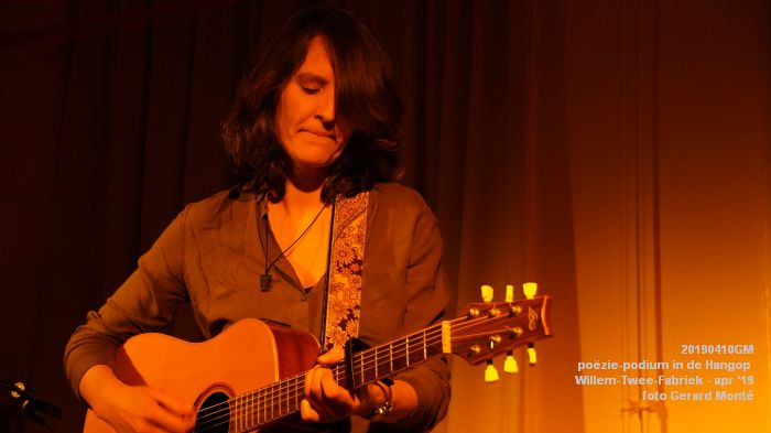 GDSC00869- poezie-podium Hangop Willem-Twee-Fabriek - 10apr2019 -  foto GerardMontE web