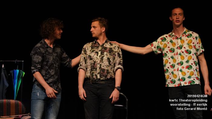 DSC02004- kw1c Theateropleiding - voorstelling - ff eerlijk - 24apr2019 - foto GerardMontE web DSC02004- kw1c Theateropleiding - voorstelling - ff eerlijk - 24apr2019 - foto GerardMontE web