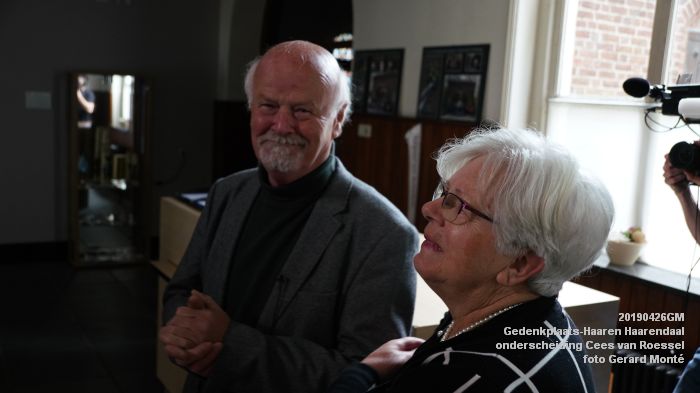 DSC02264- Gedenkplaats-Haaren - Onderscheiding Cees van Roessel - 26apr2019 -  foto GerardMontE web