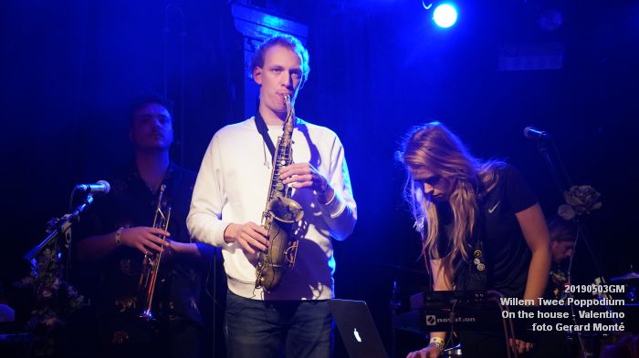 gDSC03198- .Willem Twee Poppodium vrijdag - On the house - Valentino - 3mei2019 - foto GerardMontE web gDSC03198- .Willem Twee Poppodium vrijdag - On the house - Valentino - 3mei2019 - foto GerardMontE web