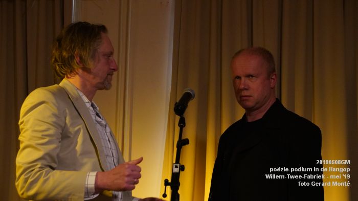 HDSC03482- - poezie-podium Hangop Willem-Twee-Fabriek - 8mei2019 -  foto GerardMontE web