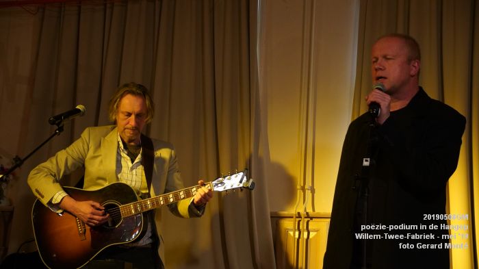 HDSC03488- - poezie-podium Hangop Willem-Twee-Fabriek - 8mei2019 -  foto GerardMontE web