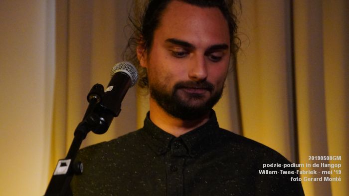 HDSC03507- - poezie-podium Hangop Willem-Twee-Fabriek - 8mei2019 -  foto GerardMontE web