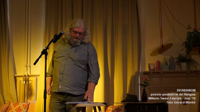 HDSC03516- - poezie-podium Hangop Willem-Twee-Fabriek - 8mei2019 -  foto GerardMontE web