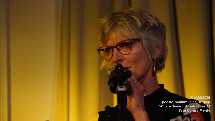 HDSC03525- - poezie-podium Hangop Willem-Twee-Fabriek - 8mei2019 -  foto GerardMontE web