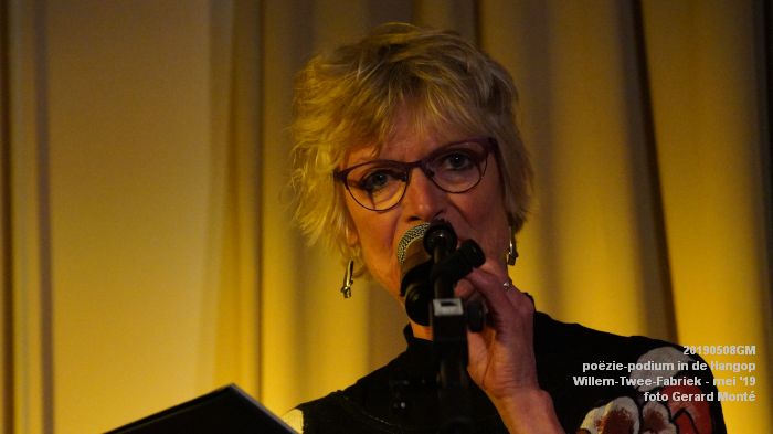 HDSC03526- - poezie-podium Hangop Willem-Twee-Fabriek - 8mei2019 -  foto GerardMontE web