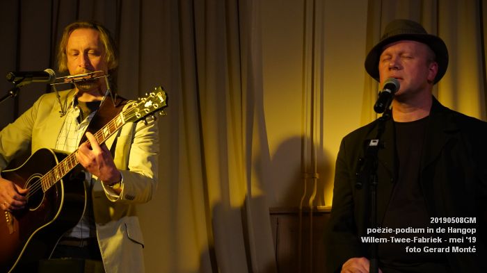 HDSC03537- - poezie-podium Hangop Willem-Twee-Fabriek - 8mei2019 -  foto GerardMontE web