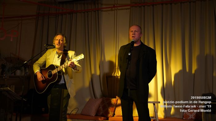 HDSC03542- - poezie-podium Hangop Willem-Twee-Fabriek - 8mei2019 -  foto GerardMontE web