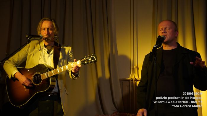 HDSC03544- - poezie-podium Hangop Willem-Twee-Fabriek - 8mei2019 -  foto GerardMontE web