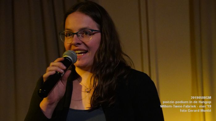 HDSC03548- - poezie-podium Hangop Willem-Twee-Fabriek - 8mei2019 -  foto GerardMontE web