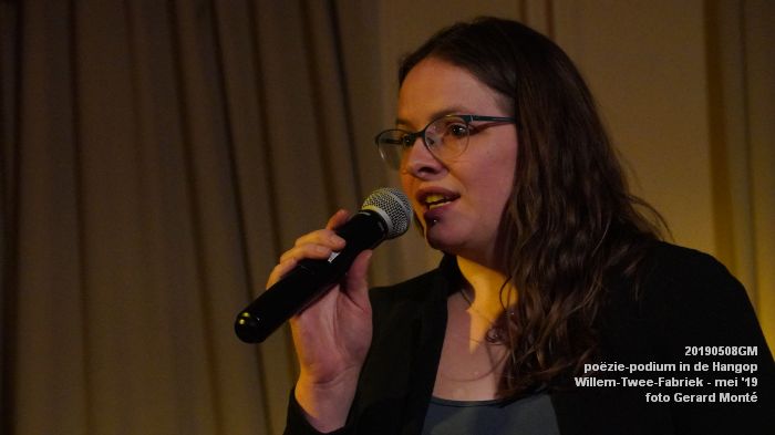 HDSC03549- - poezie-podium Hangop Willem-Twee-Fabriek - 8mei2019 -  foto GerardMontE web