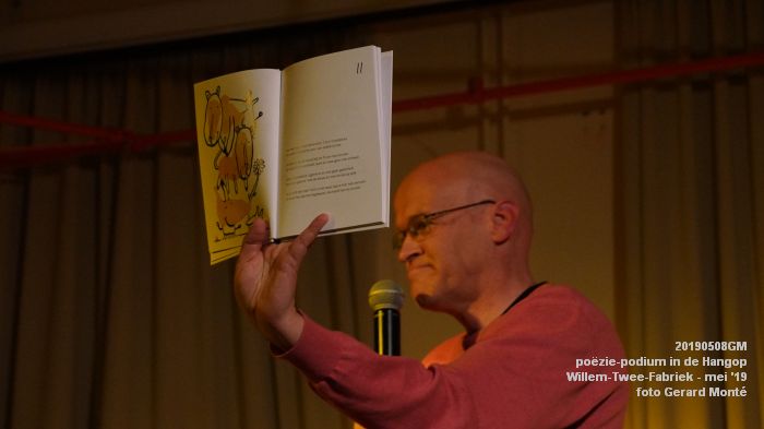 HDSC03553- - poezie-podium Hangop Willem-Twee-Fabriek - 8mei2019 -  foto GerardMontE web
