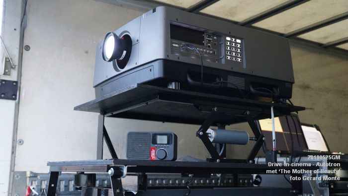 cDSC09907- Drive-in-cinema op het terrein van het Autotron met The Mother of Beauty - 25mei2019 -  foto GerardMontE web