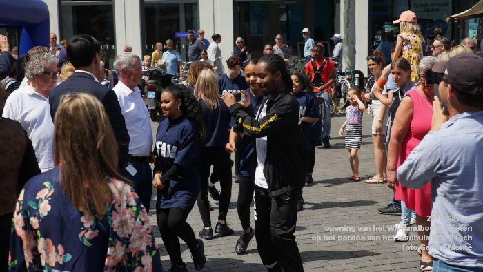 FDSC00328- officiele opening van het WK handboogschieten op het bordes van het stadhuis - 1juni2019 -  foto GerardMontE web
