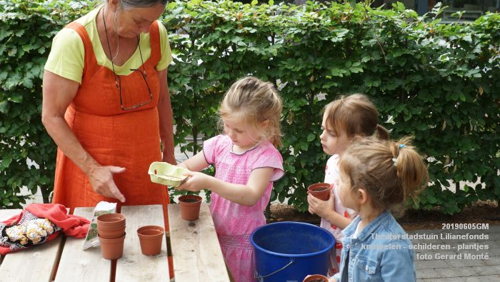 DSC00679- - Theaterstadstuin woensdagmiddag - Knutselen en schilderen - 5junii2019 -  foto GerardMontE web